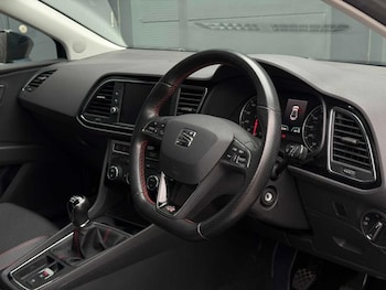 Used SEAT Leon 2019 for sale - 77989088: Photo