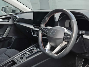 Used SEAT Leon 2023 for sale - 75997397: Photo