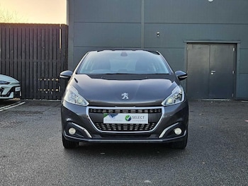 Used Peugeot 208 2018 for sale - 76710202: Photo