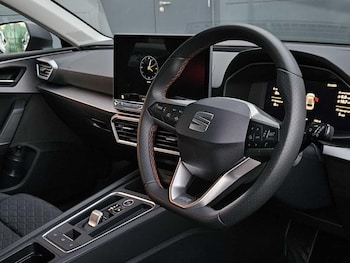 Used SEAT Leon 2025 for sale - 77340030: Photo