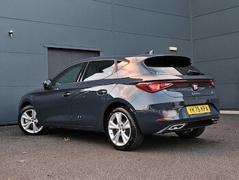 Used SEAT Leon 2025 for sale - 77340030: Photo