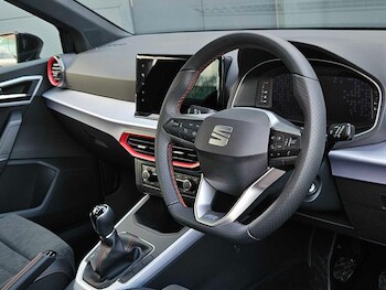 Used SEAT Arona 2025 for sale - 77157342: Photo