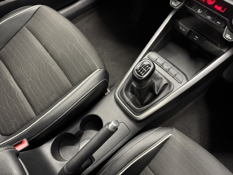 Used Kia Stonic 2022 for sale - 76922444: Photo 16