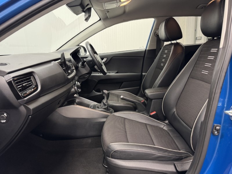 Used Kia Stonic 2022 for sale - 76922444: Photo 4