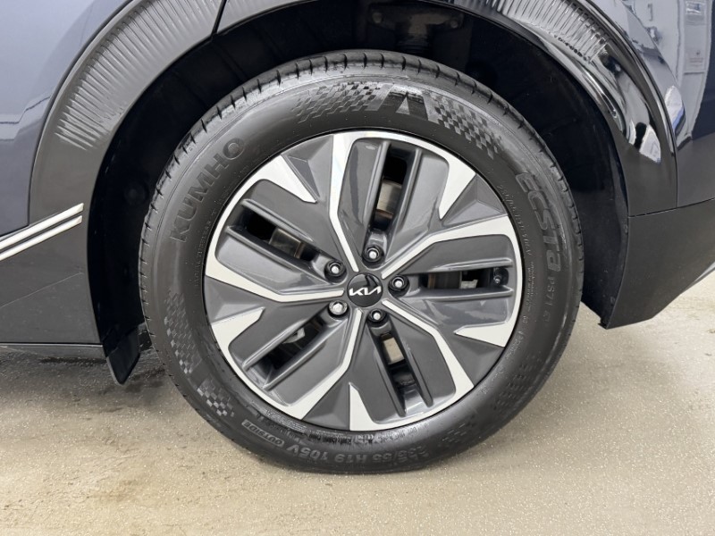 Used Kia EV6 2024 for sale - 77965397: Photo 9