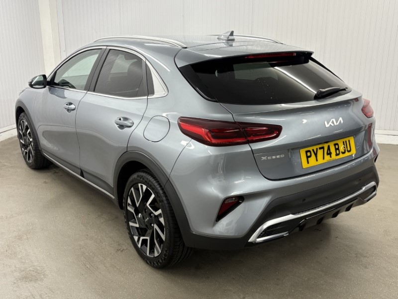 Used Kia XCeed 2025 for sale - 76922458: Photo 3