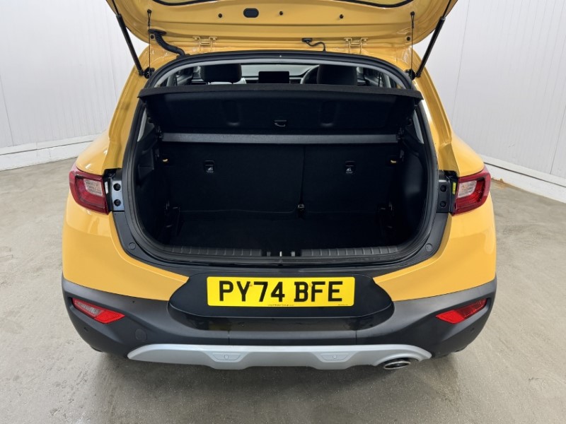 Used Kia Stonic 2024 for sale - 77248084: Photo 32