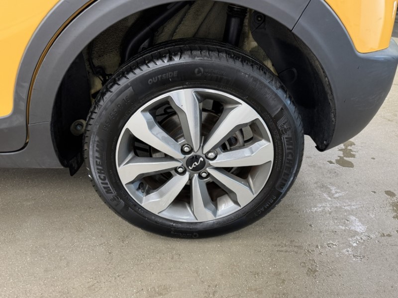 Used Kia Stonic 2024 for sale - 77248084: Photo 9