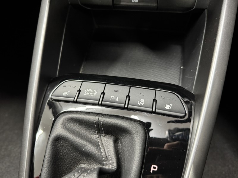 Used Kia Stonic 2023 for sale - 77988579: Photo 16