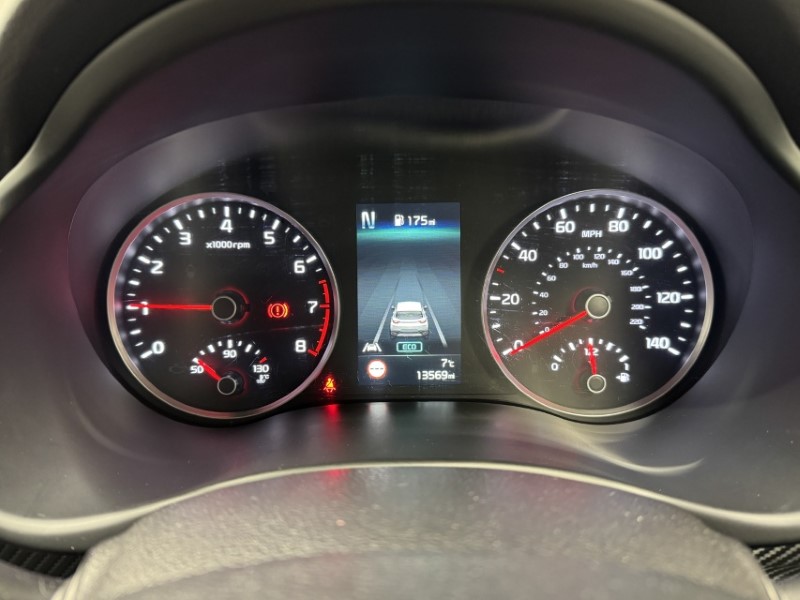 Used Kia Stonic 2023 for sale - 77988579: Photo 21