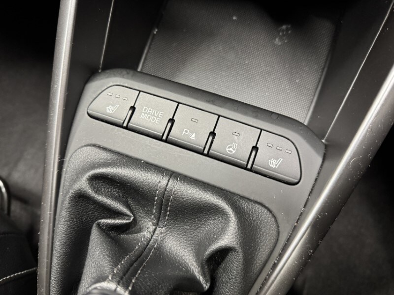 Used Kia Stonic 2024 for sale - 78081253: Photo 17