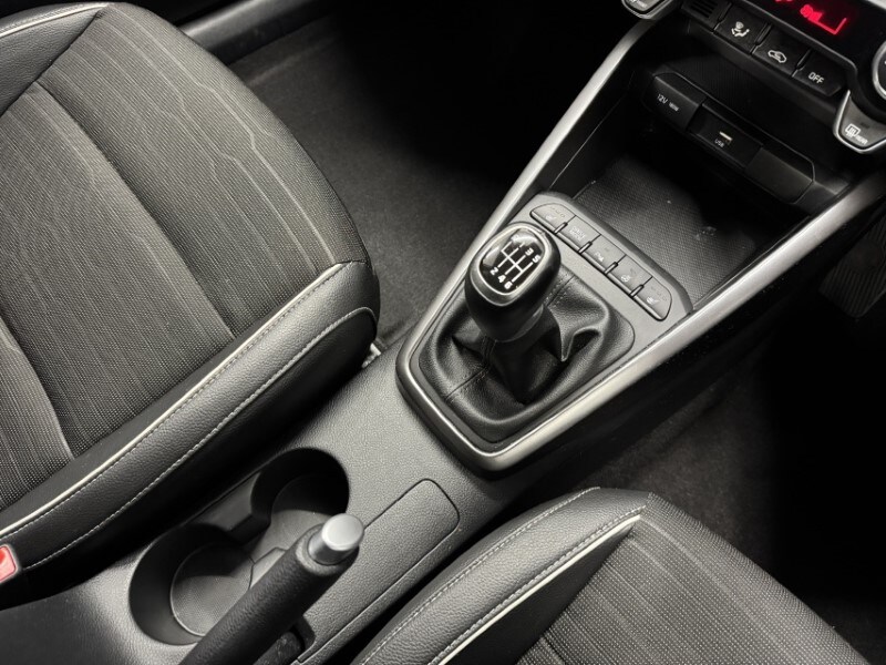 Used Kia Stonic 2024 for sale - 78081253: Photo 18