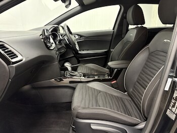 Used Kia Ceed 2025 for sale - 76922463: Photo