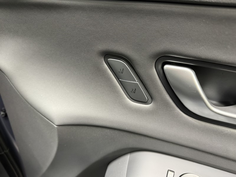 Used Hyundai KONA 2023 for sale - 76981903: Photo 31