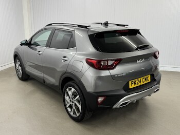 Used Kia Stonic 2024 for sale - 78392933: Photo