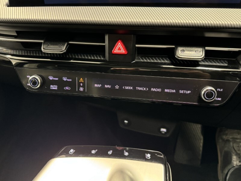 Used Kia EV6 2023 for sale - 77381075: Photo 16