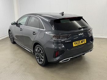 Used Kia Ceed 2025 for sale - 76922483: Photo