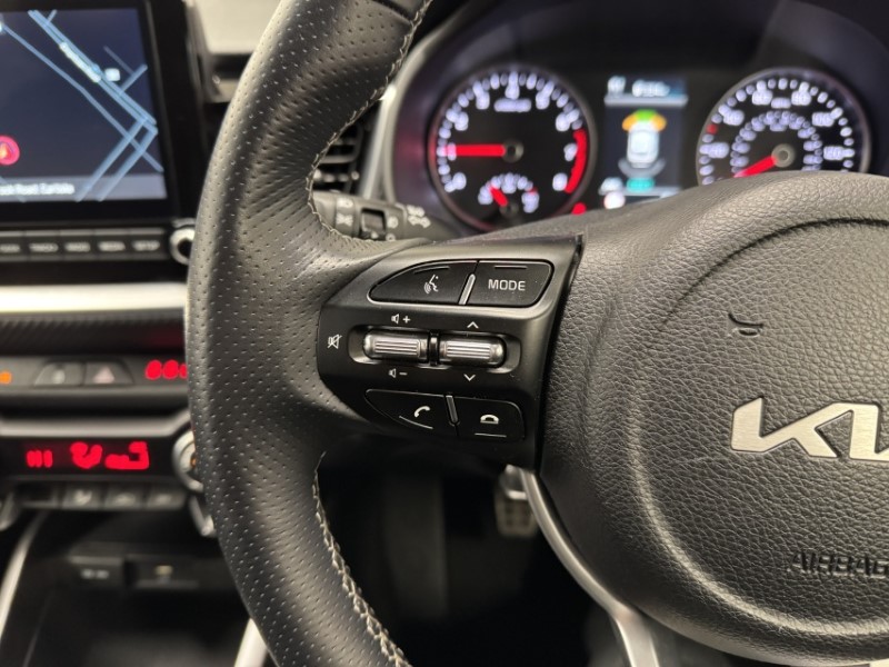 Used Kia Stonic 2023 for sale - 76922446: Photo 21