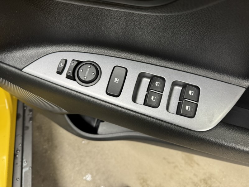 Used Kia Stonic 2023 for sale - 76922446: Photo 26