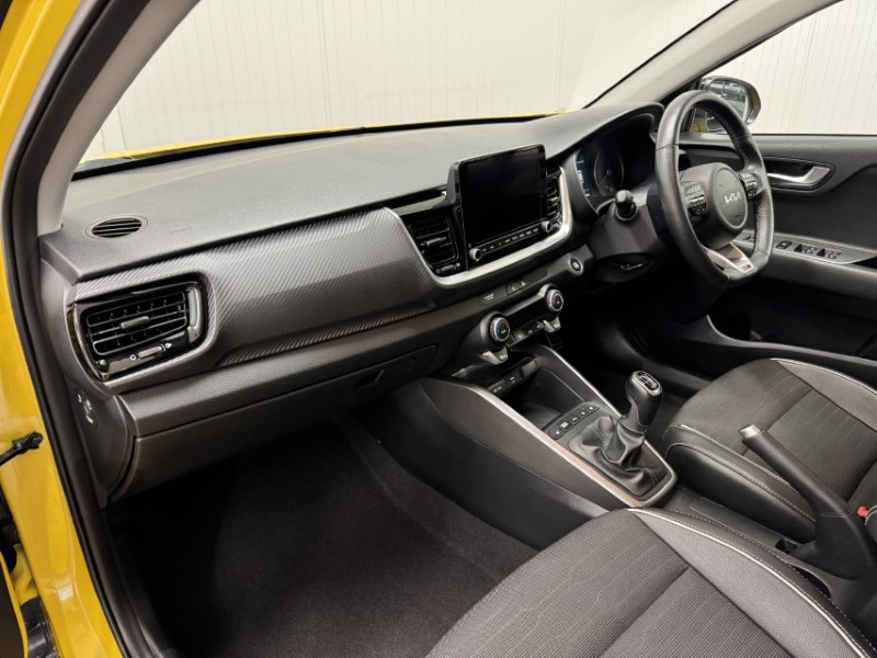 Used Kia Stonic 2023 for sale - 76922446: Photo 31