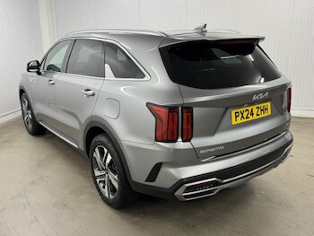 Used Kia Sorento 2024 for sale - 77903456: Photo