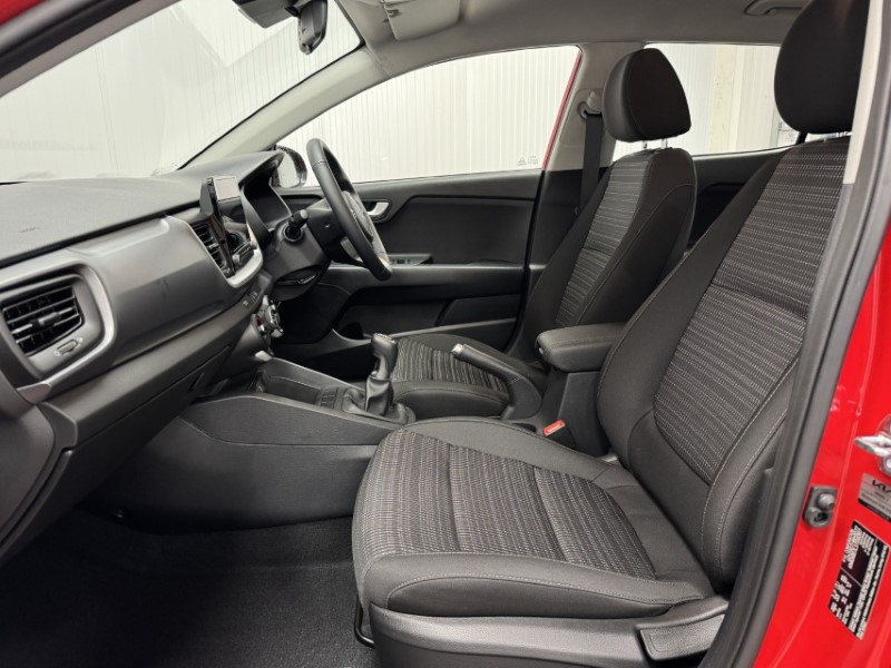 Used Kia Stonic 2025 for sale - 76922466: Photo 4