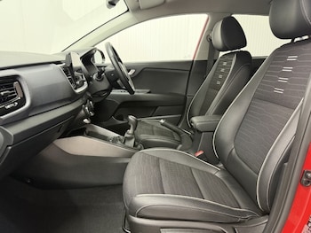 Used Kia Stonic 2025 for sale - 79307335: Photo