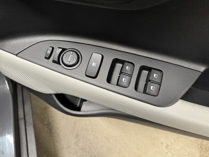 Used Kia Stonic 2023 for sale - 77474734: Photo 24