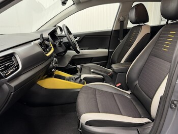 Used Kia Stonic 2023 for sale - 77474734: Photo