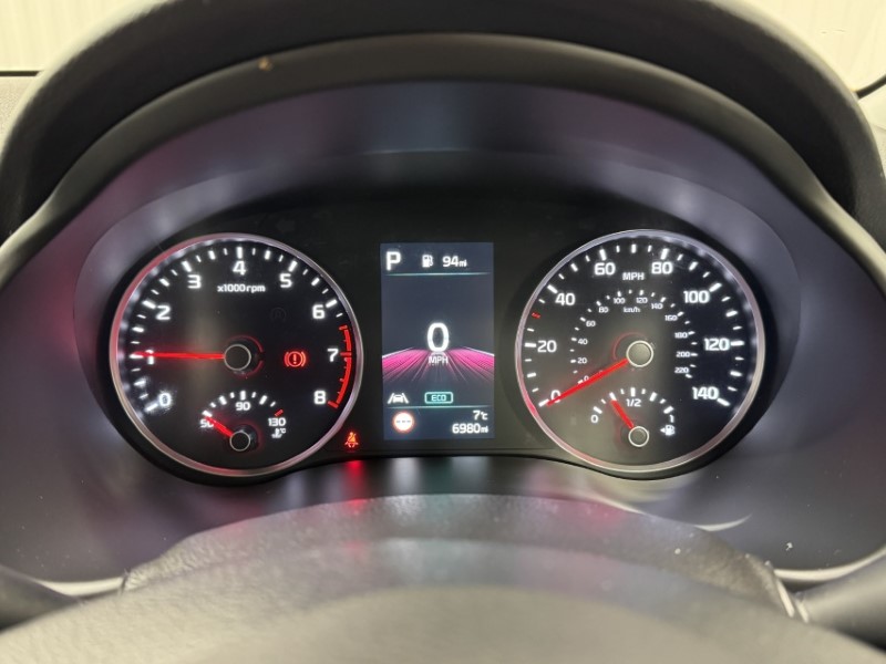 Used Kia Stonic 2024 for sale - 77285810: Photo 22