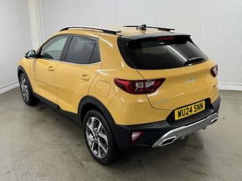 Used Kia Stonic 2024 for sale - 77285810: Photo