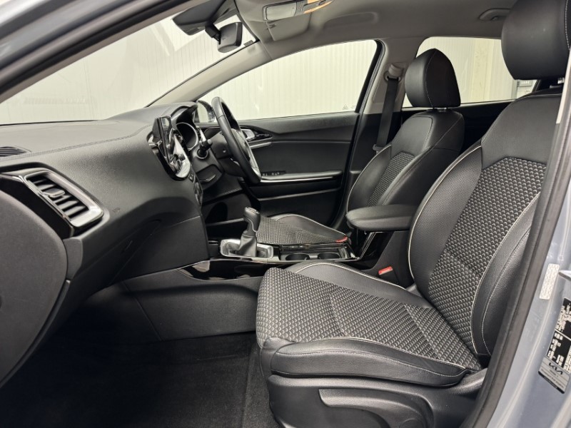 Used Kia XCeed 2023 for sale - 77336044: Photo 4