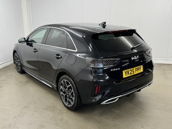 Used Kia Ceed 2025 for sale - 77406437: Photo