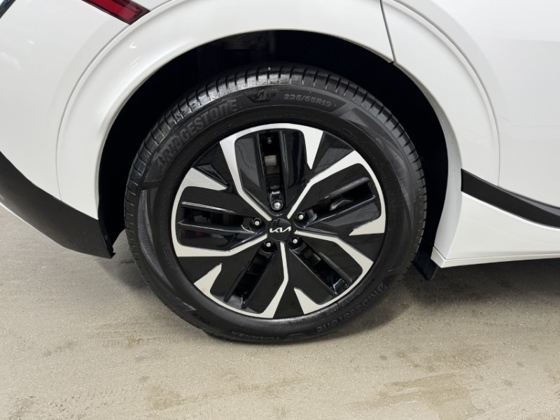 Used Kia EV6 2023 for sale - 77653298: Photo 9