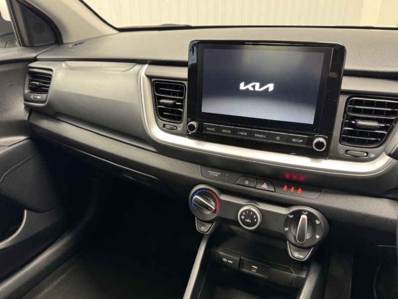 Used Kia Stonic 2023 for sale - 77918117: Photo 16