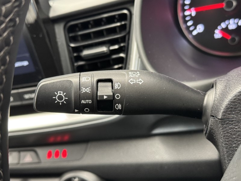 Used Kia Stonic 2023 for sale - 77918117: Photo 21