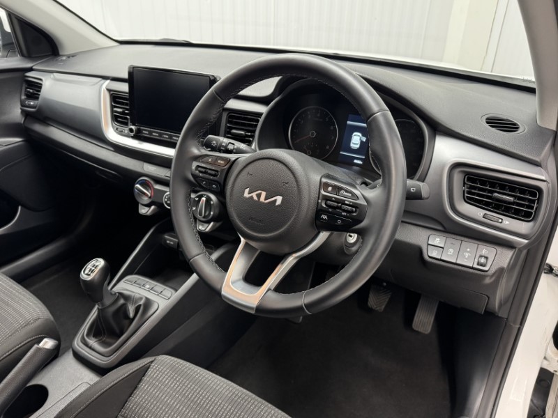 Used Kia Stonic 2023 for sale - 77918117: Photo 25