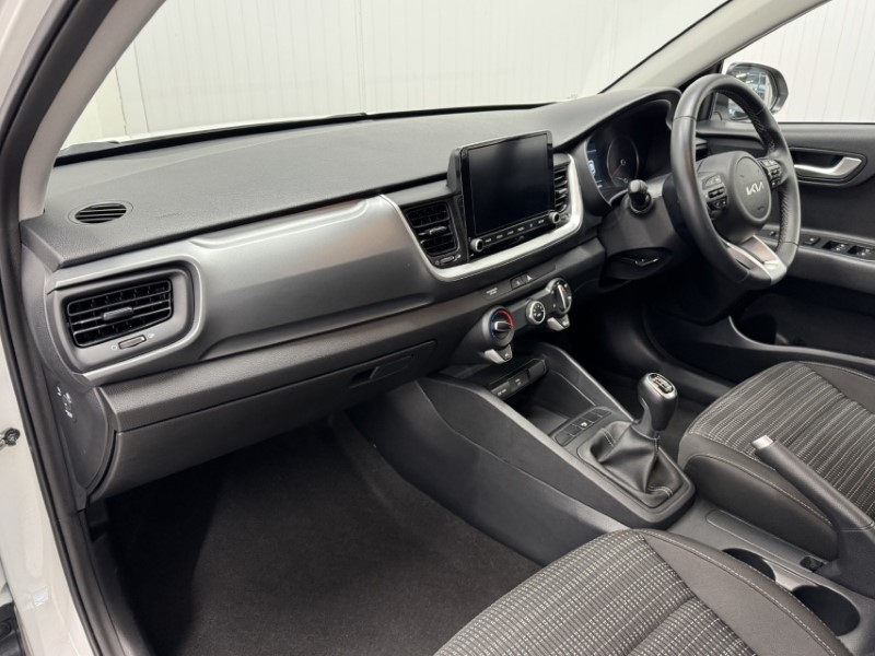 Used Kia Stonic 2023 for sale - 77918117: Photo 27