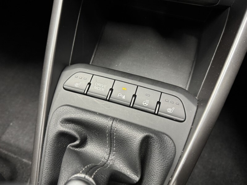 Used Kia Stonic 2024 for sale - 77834025: Photo 16