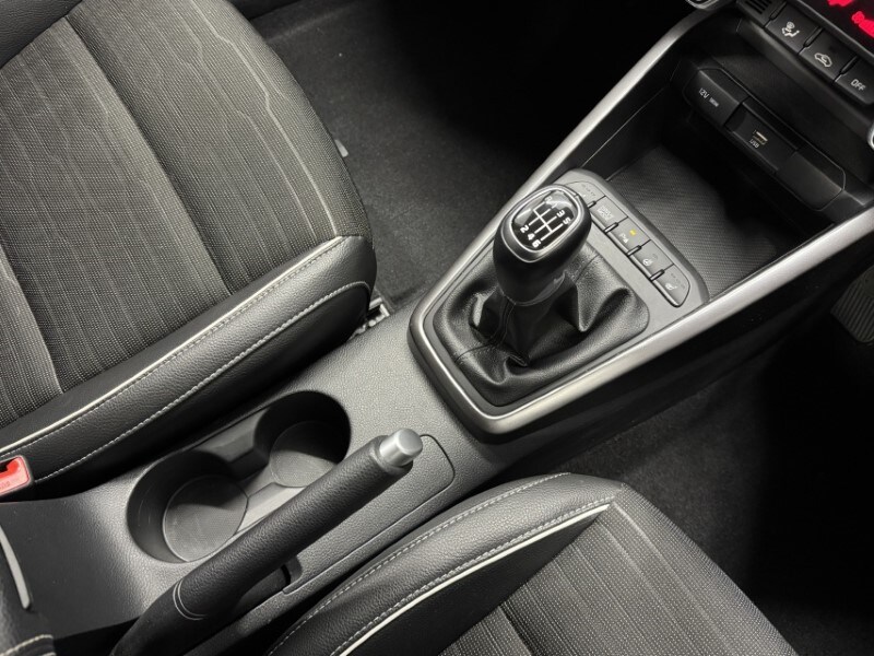 Used Kia Stonic 2024 for sale - 77834025: Photo 17