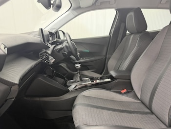 Used Peugeot 2008 2021 for sale - 79017256: Photo