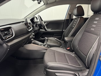 Used Kia Stonic 2024 for sale - 78804611: Photo
