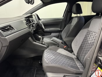 Used Volkswagen Polo 2024 for sale - 76922457: Photo