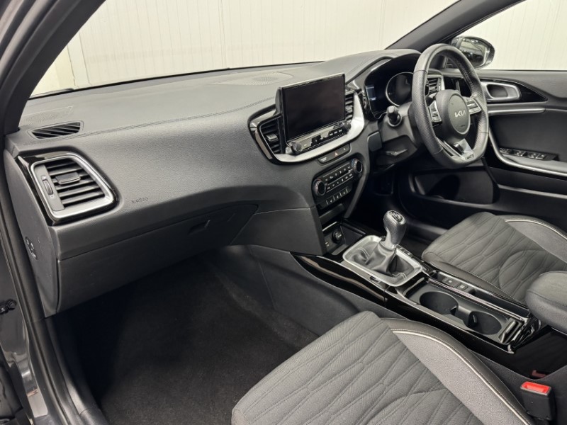 Used Kia XCeed 2023 for sale - 77258402: Photo 30