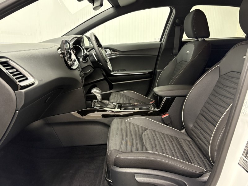 Used Kia Ceed 2025 for sale - 76922430: Photo 4