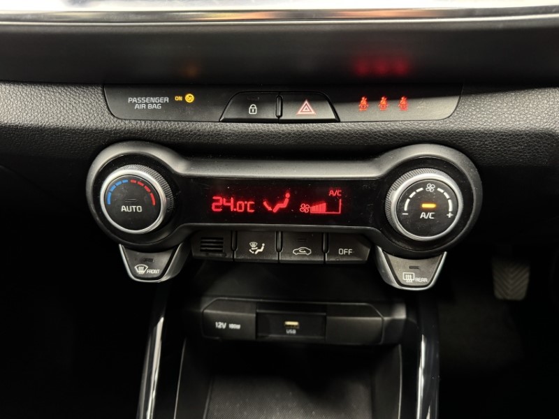 Used Kia Stonic 2023 for sale - 77950817: Photo 15