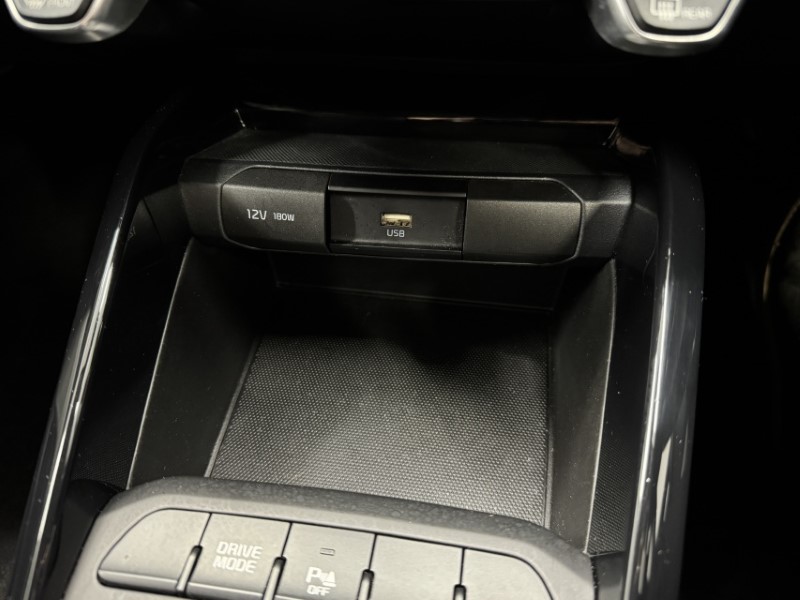 Used Kia Stonic 2023 for sale - 77950817: Photo 16