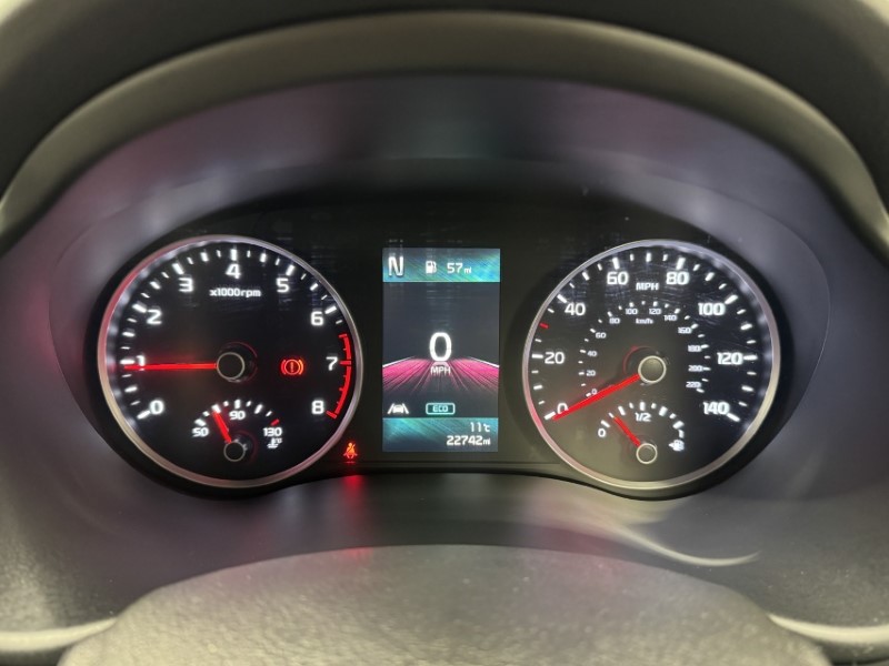 Used Kia Stonic 2023 for sale - 77950817: Photo 22