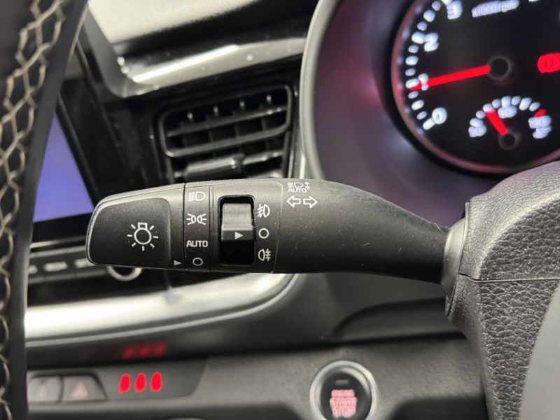 Used Kia Stonic 2023 for sale - 77950817: Photo 24