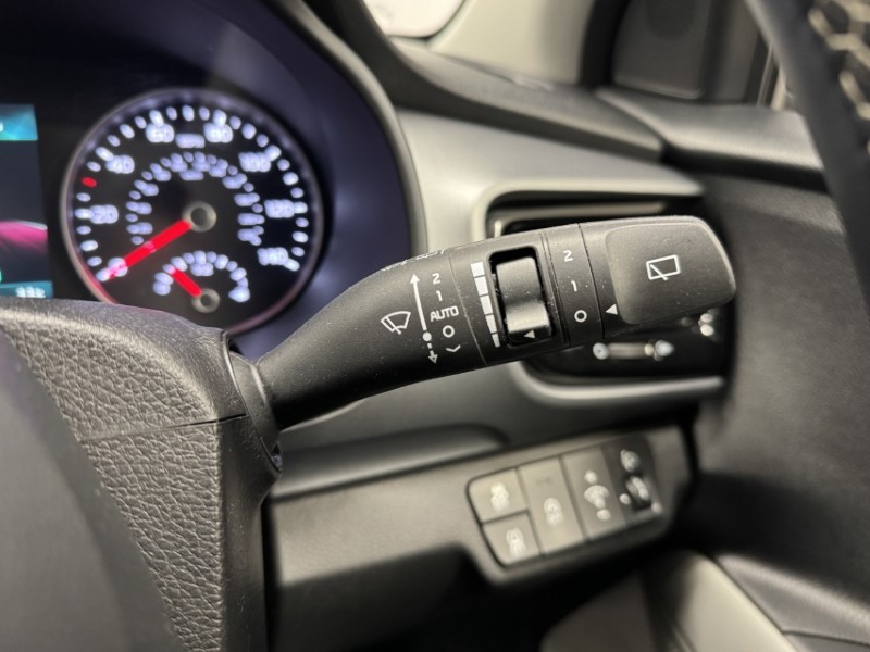 Used Kia Stonic 2023 for sale - 77950817: Photo 25